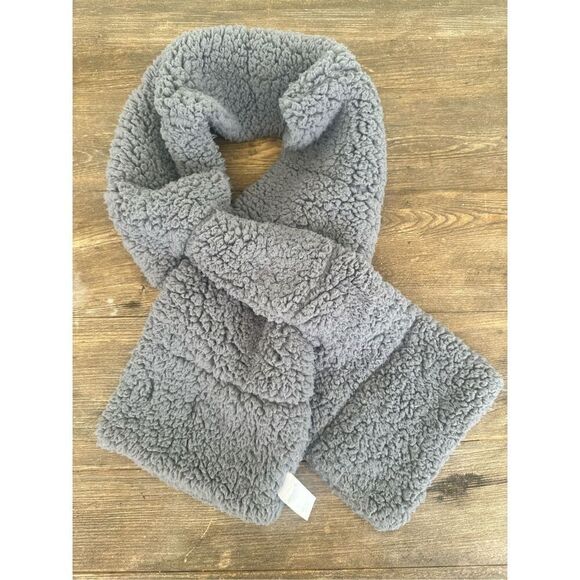 Baby Phat fuzzy cozy scarf - Picture 1 of 5